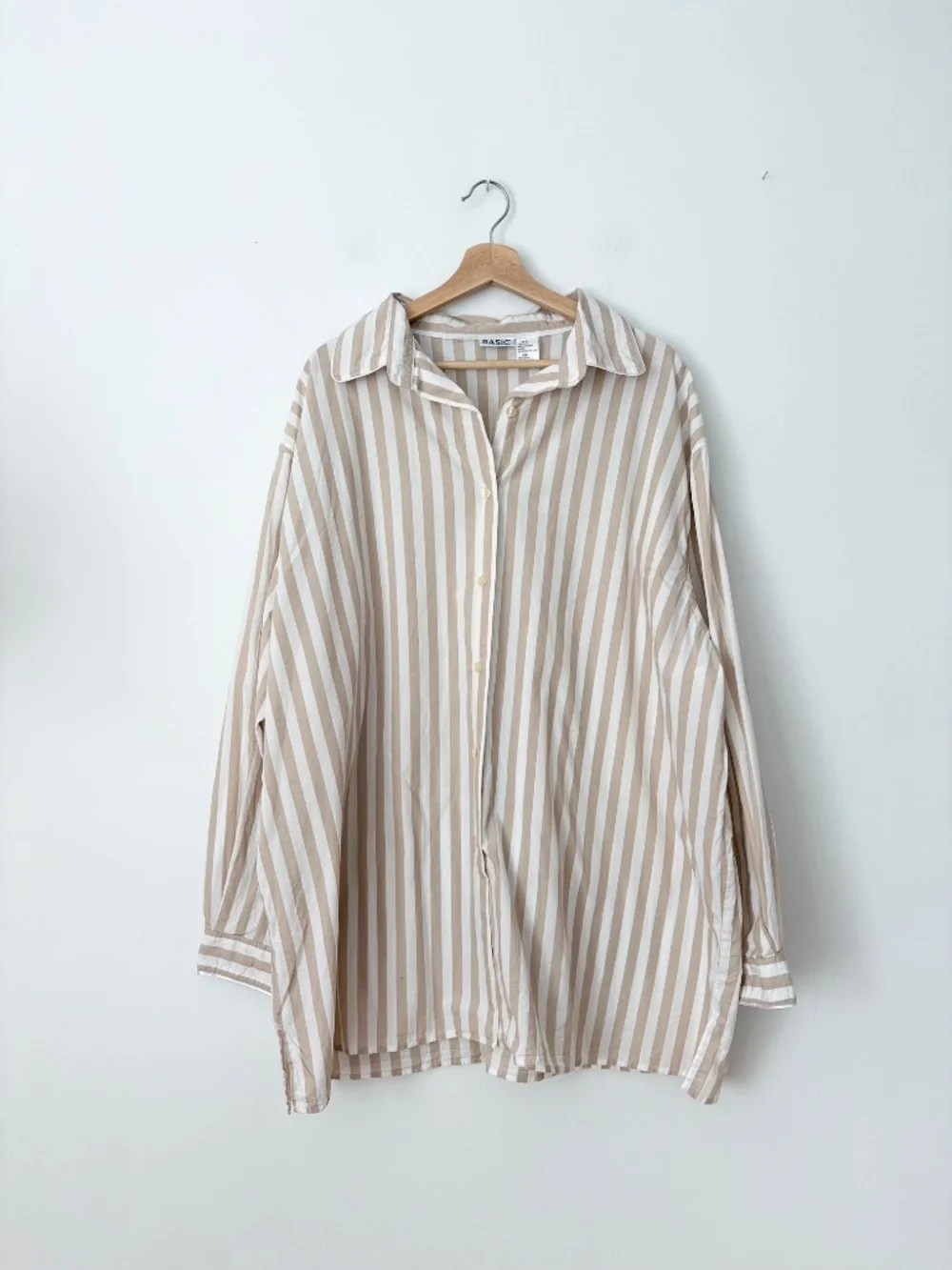 SOLD-Vintage stripe pyjama style button down - Picture 5 of 6